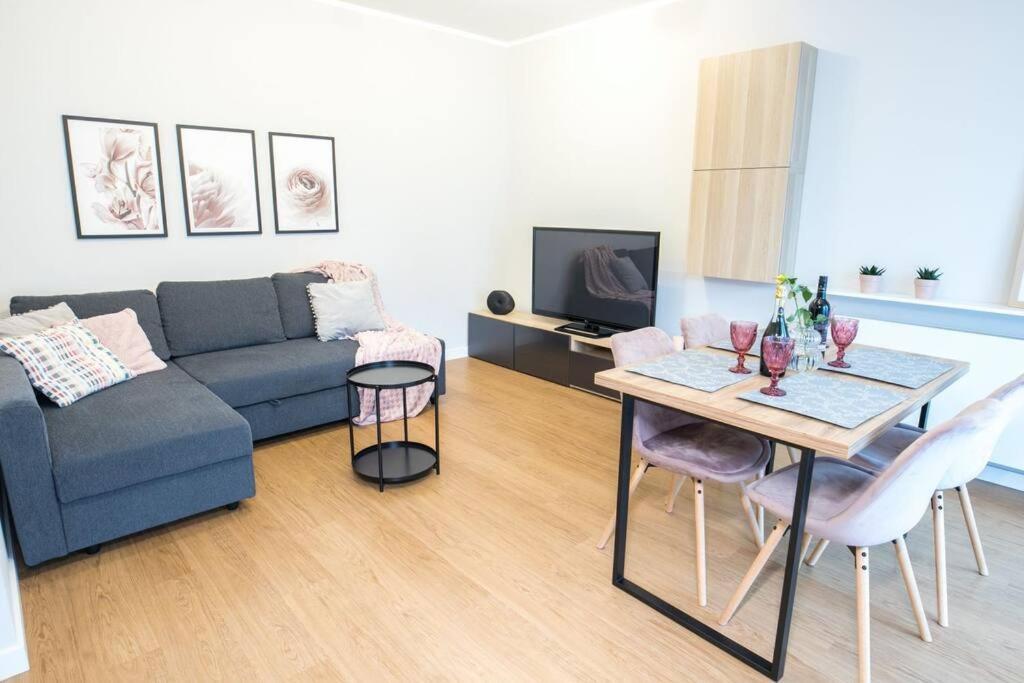 Nowoczesny Apartament Dabska Arena / Parking Cracovia Exterior foto
